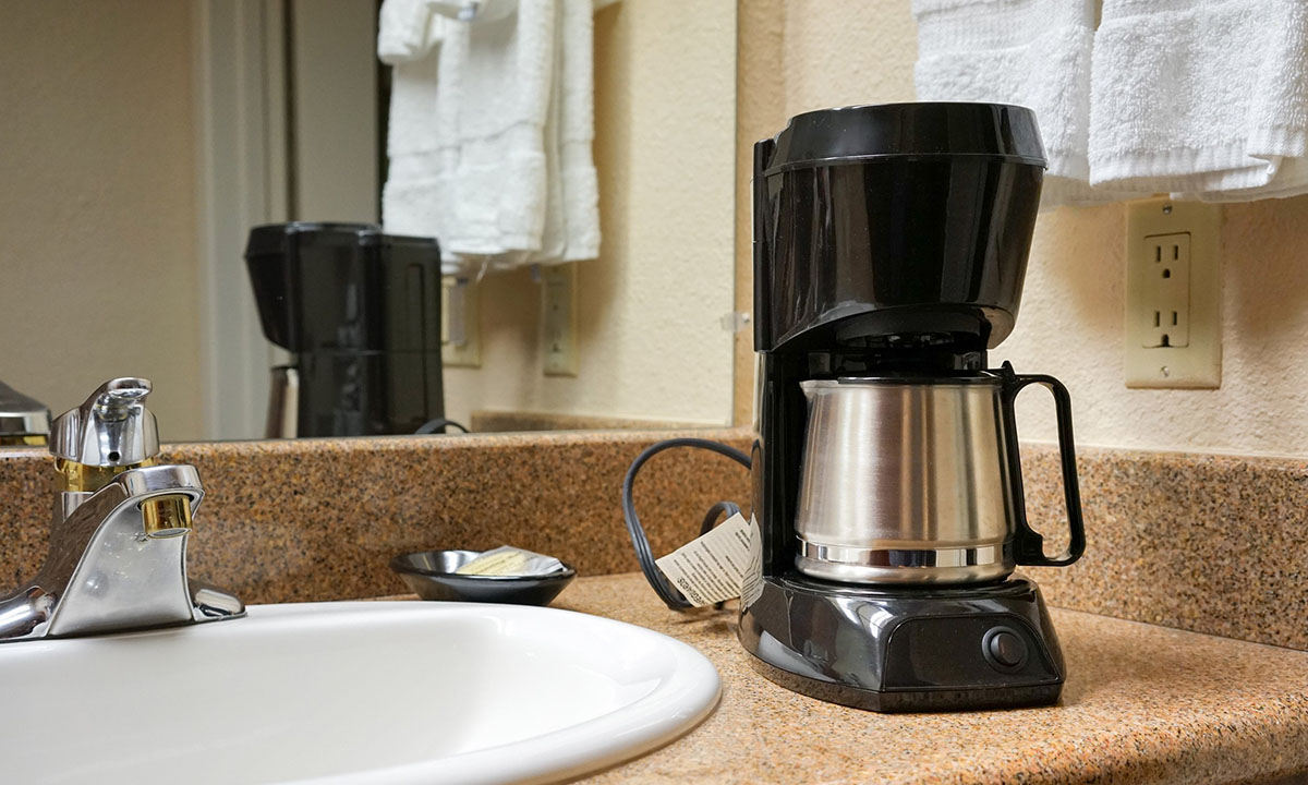 You’ll Never Want To Use These 3 Things In A Hotel After Reading This