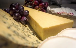 How To Make The Best Cheese Board for Your Holiday Gathering