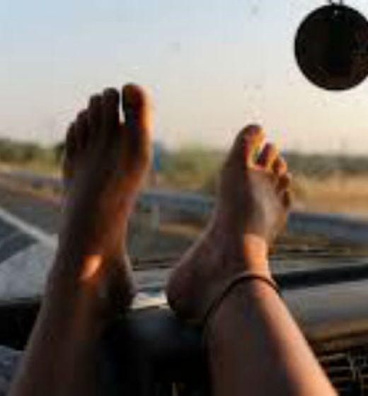 Habits That Drivers Have That Need To Be Stopped—For Everyone’s Own Good