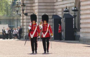 Man Achieves The Impossible: Cracking Up A Royal Guard