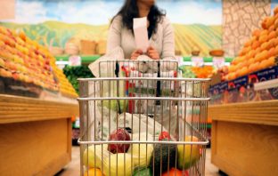 Save Your Grocery Money By Using These Shopping Hacks