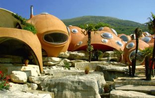 These Fascinating Homes Were Built With Weirdly Perfect Purposes