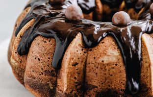 Cinnamon Sugar Swirl Pumpkin Cake Recipe