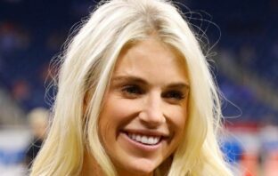 Kelly Stafford Discusses ‘Snapback’ Culture After Giving Birth