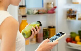 RDs Explain How To Calculate Your Calorie Deficit To Lose Weight